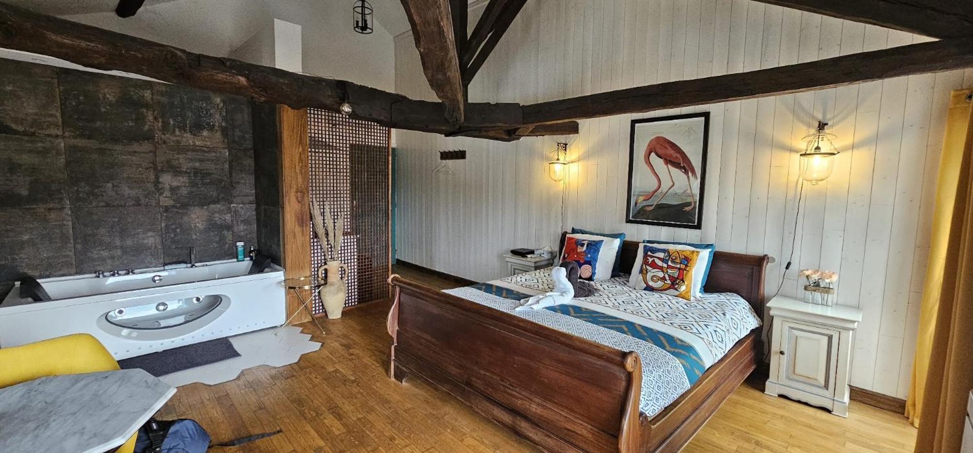 Suite Penthouse Romantique, Confolens, Charente Kültér fotó